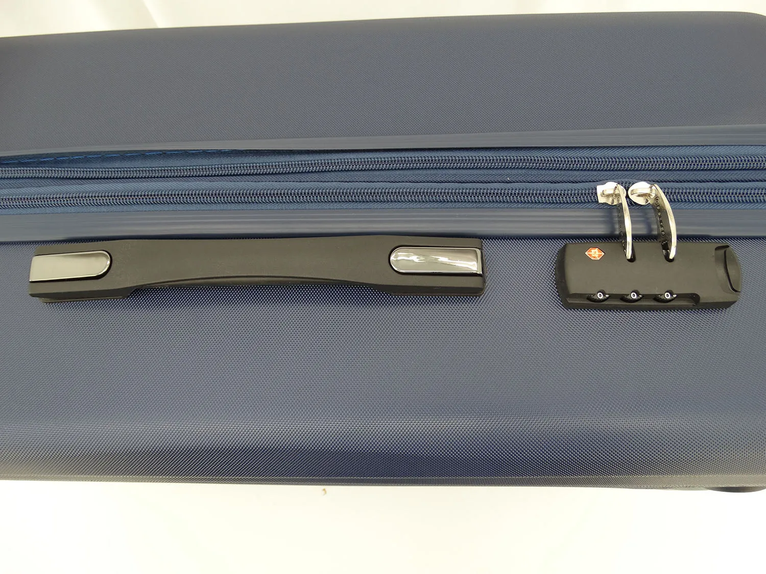 1728NV, Airliner- Suitcase Large - 29" (Navy)