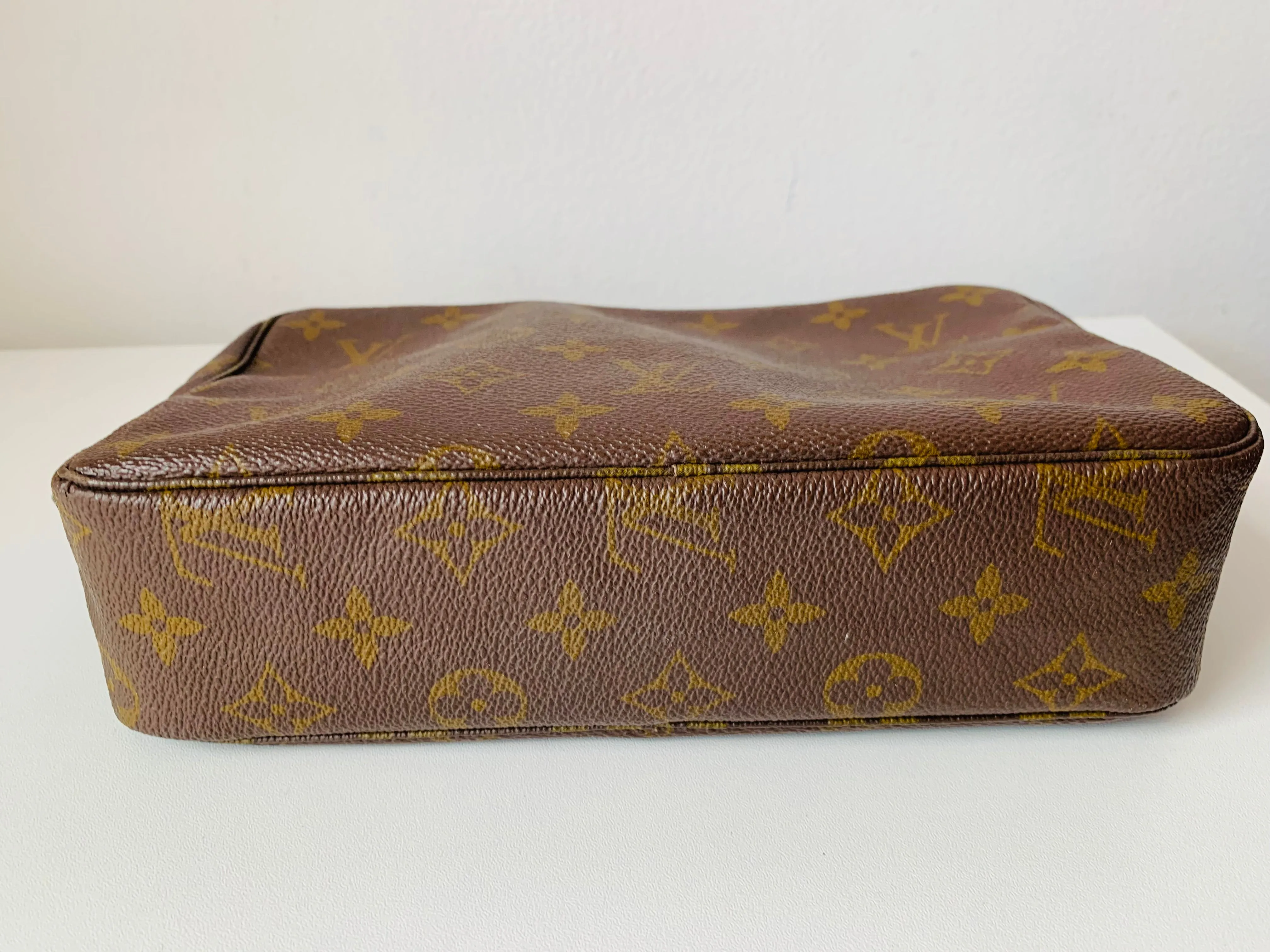 Louis Vuitton Vintage Brown Trousse 23 Monogram Canvas Cosmetic Bag/Toiletry Pouch