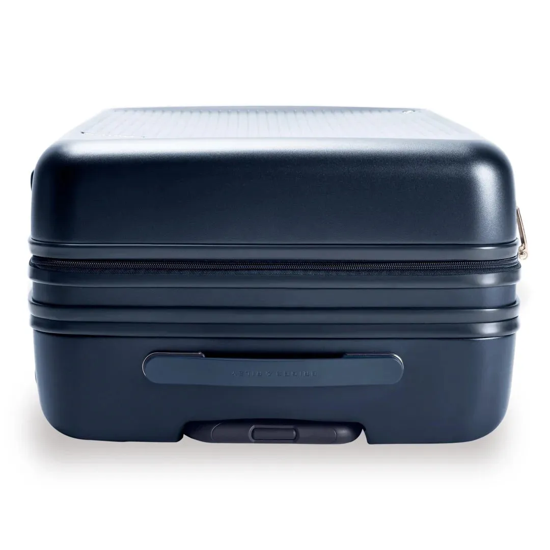 Sympatico Medium Expandable Spinner - Navy